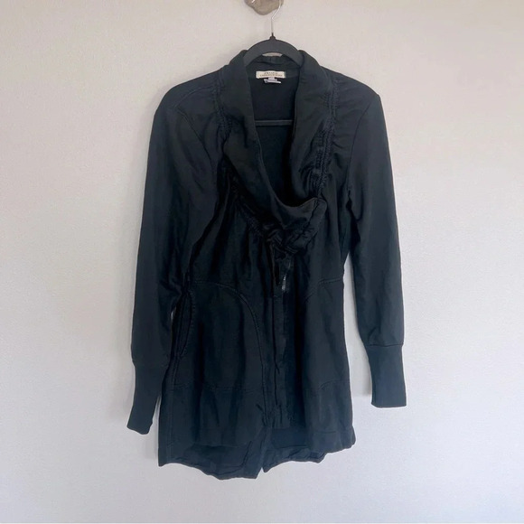 NWOT Prairie Underground Black Cotton Asymmetric Zip Mid Length Cloak Medium - Picture 2 of 14